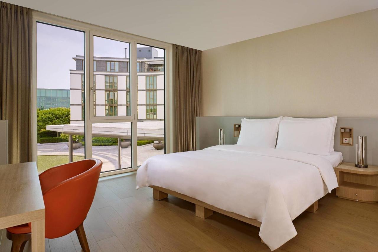 The Ritz-Carlton, Wolfsburg Hotel Exterior photo